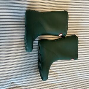Hunter Classic Dark Green Boots Size 11
